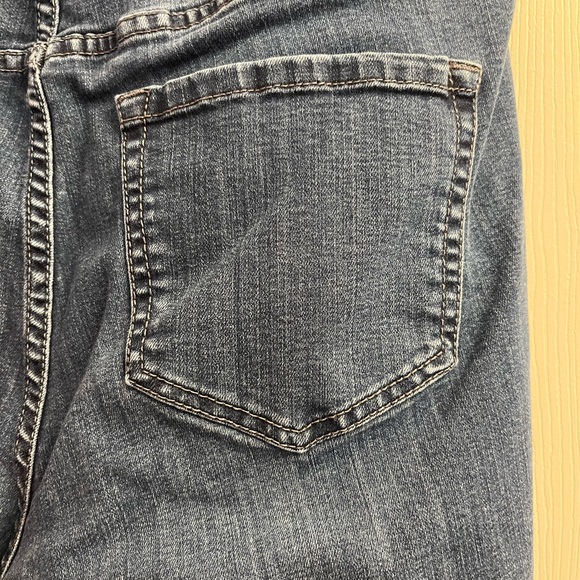 Venezia by Lane Bryant Medium Blue Distressed Jeans 16L - Picture 5 of 6